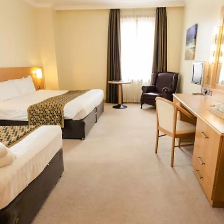 Great National Ballina (Mayo)